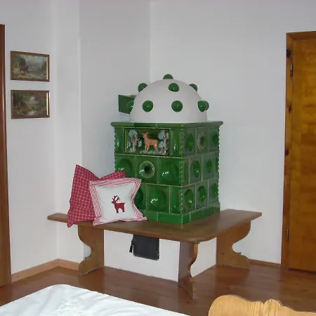 Farm stay Simonlehengut Eben Im Pongau